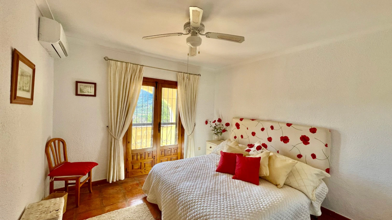 Villa te koop in Alcalali: Prachtig met adembenemend uitzicht