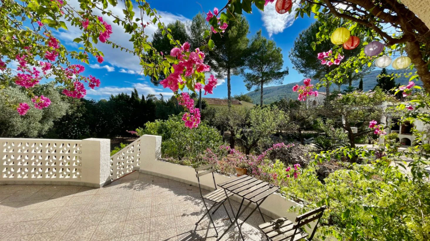Villa for sale in Parcent: Charming, sought-after area