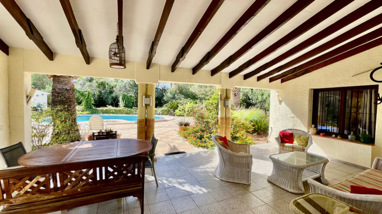 Villa for sale in Parcent: Charming, sought-after area