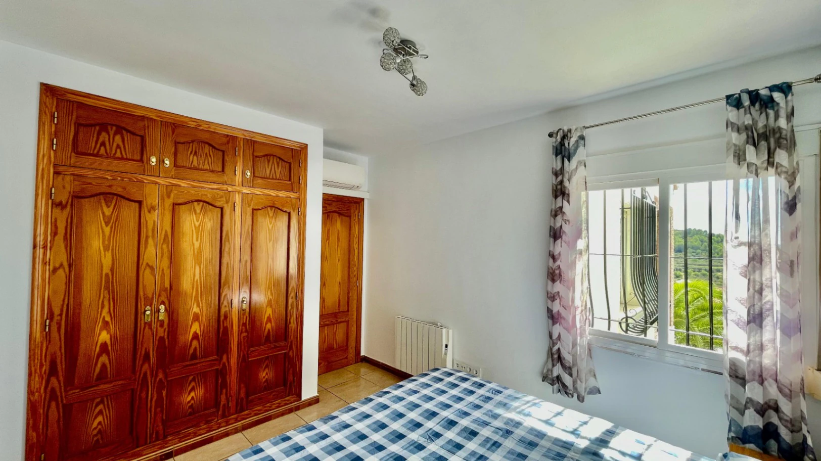Villa for sale in Alcalali: South facing, all on one level