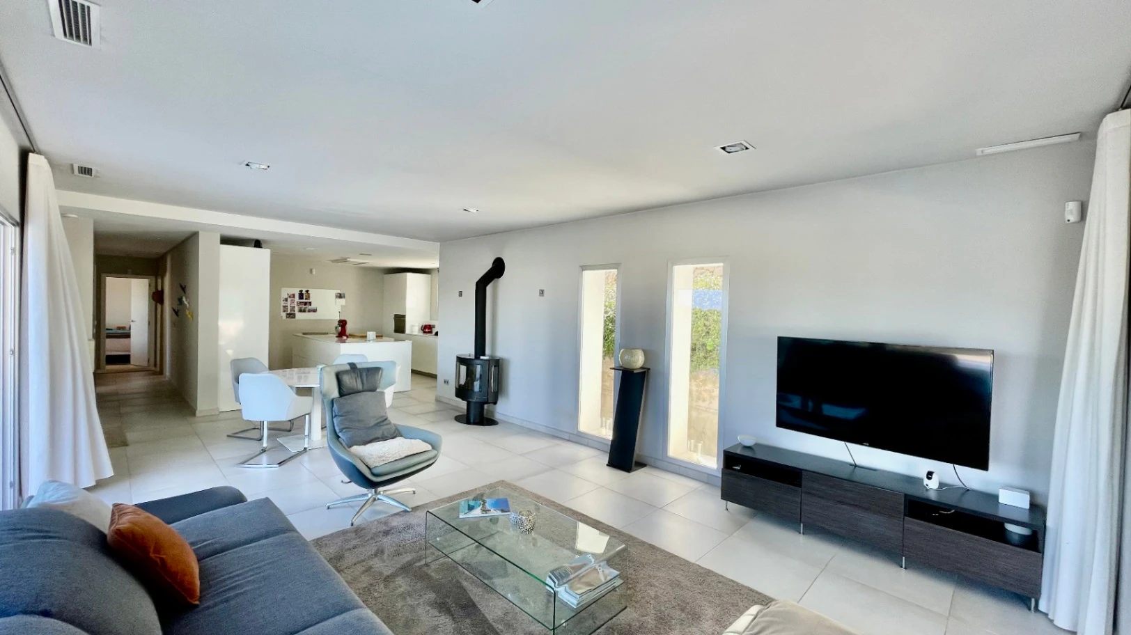 Villa for sale in Orba: Minimalist luxury, with fabulous views