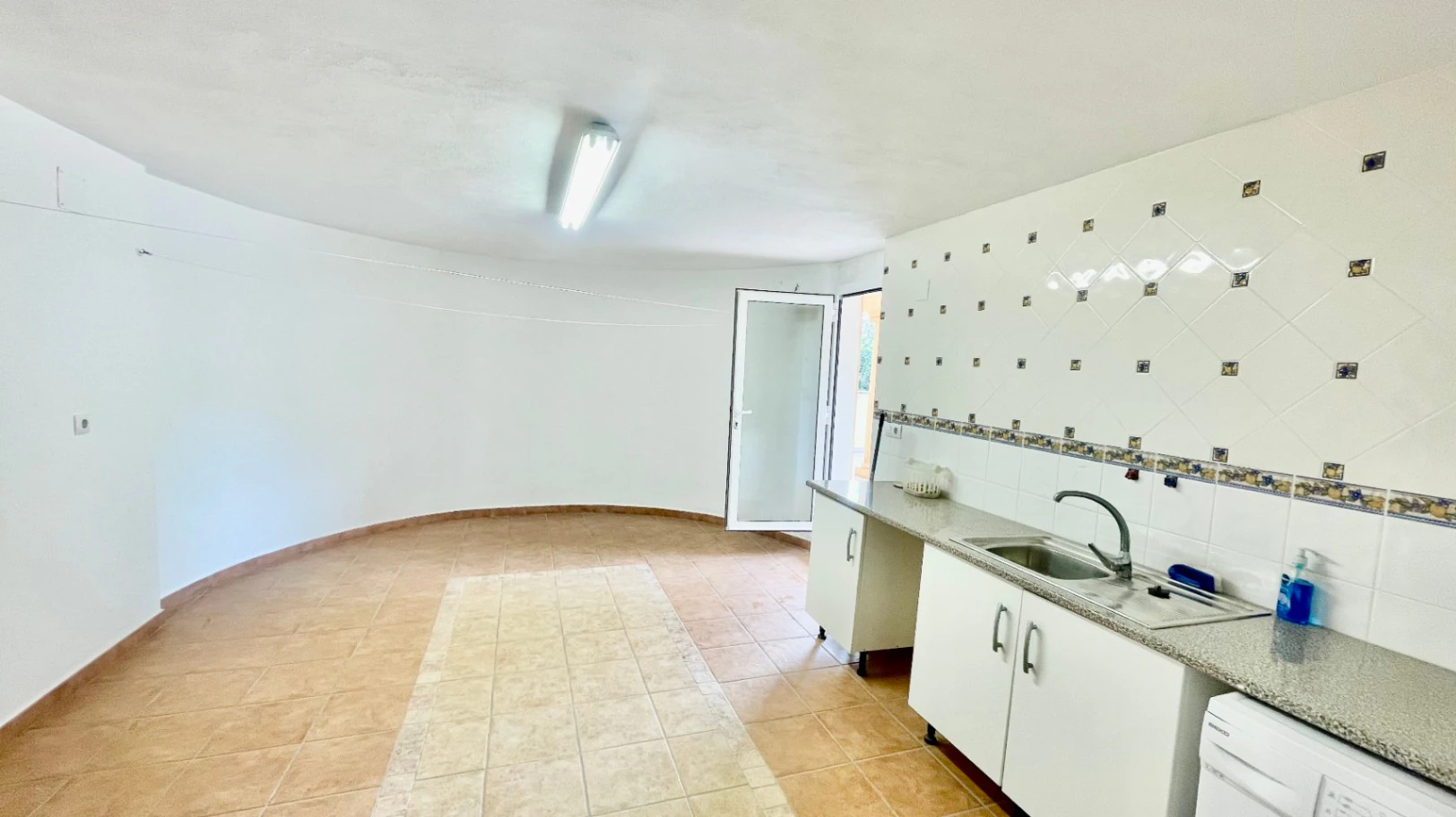 Villa for sale in Jalon: Unique, very private