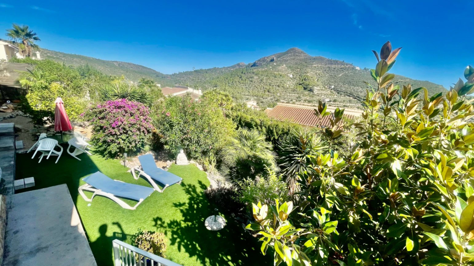 Villa for sale in Alcalali: Stunning views