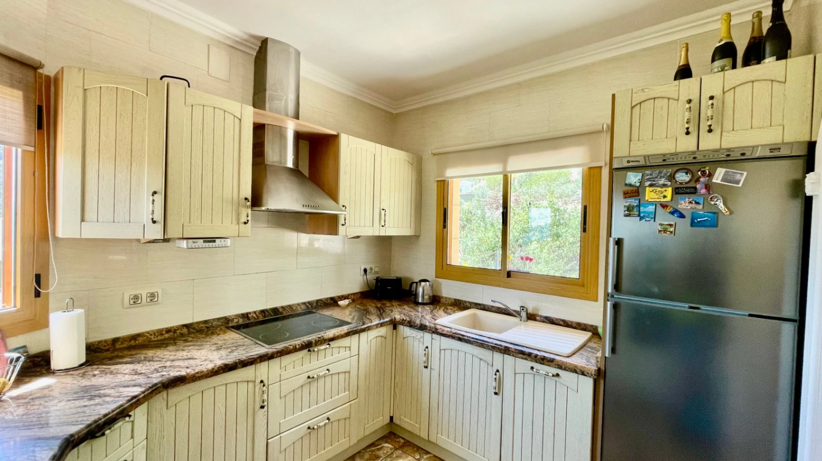 Villa for sale in Parcent: Private, corner plot