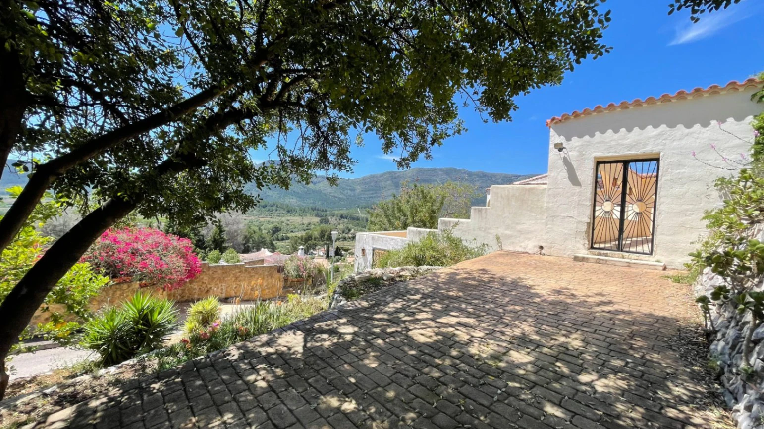 Villa te koop in Alcalali: Prachtig uitzicht, zeer privé
