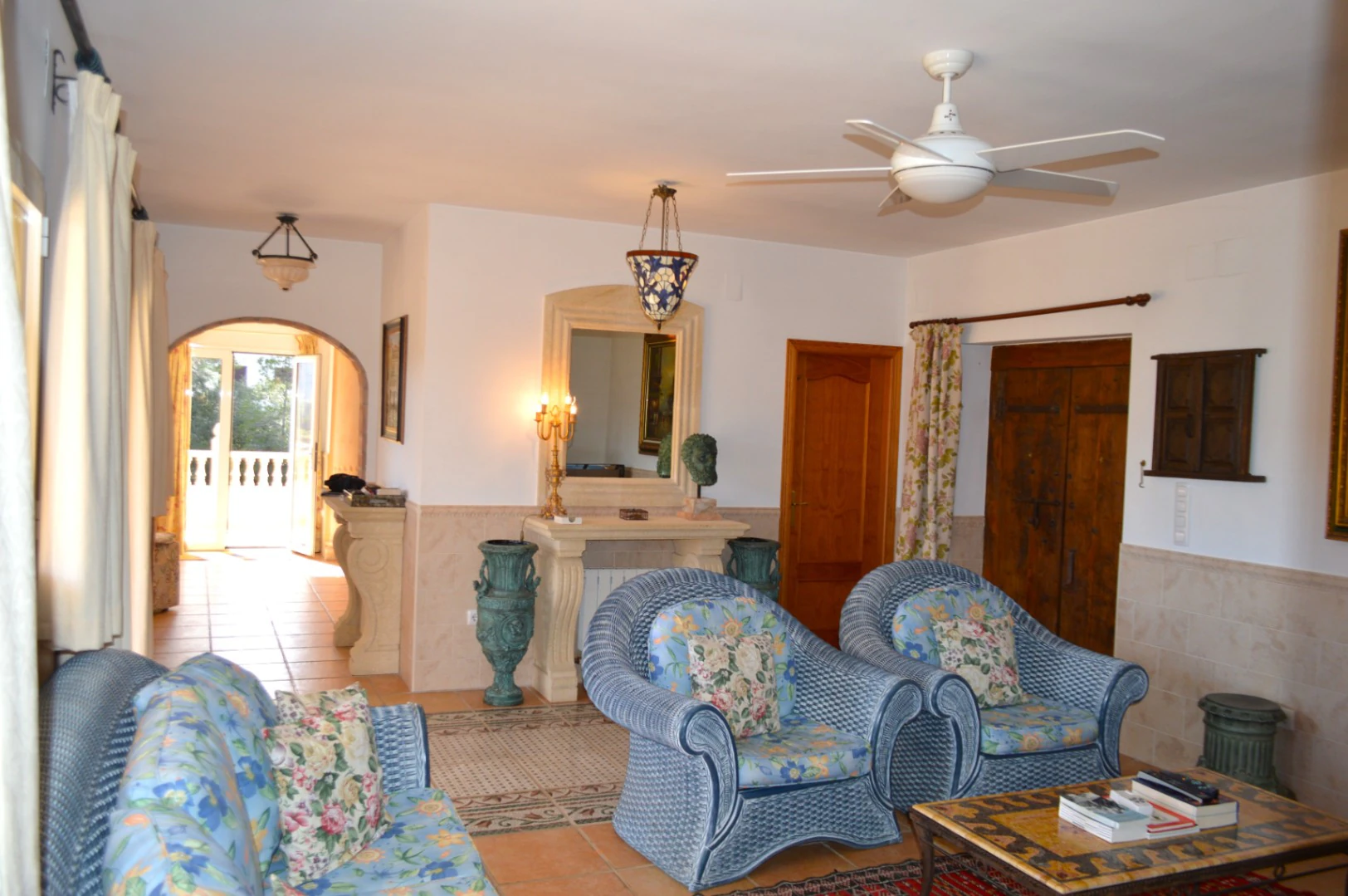 Villa for sale in Jalon: Unique, very private