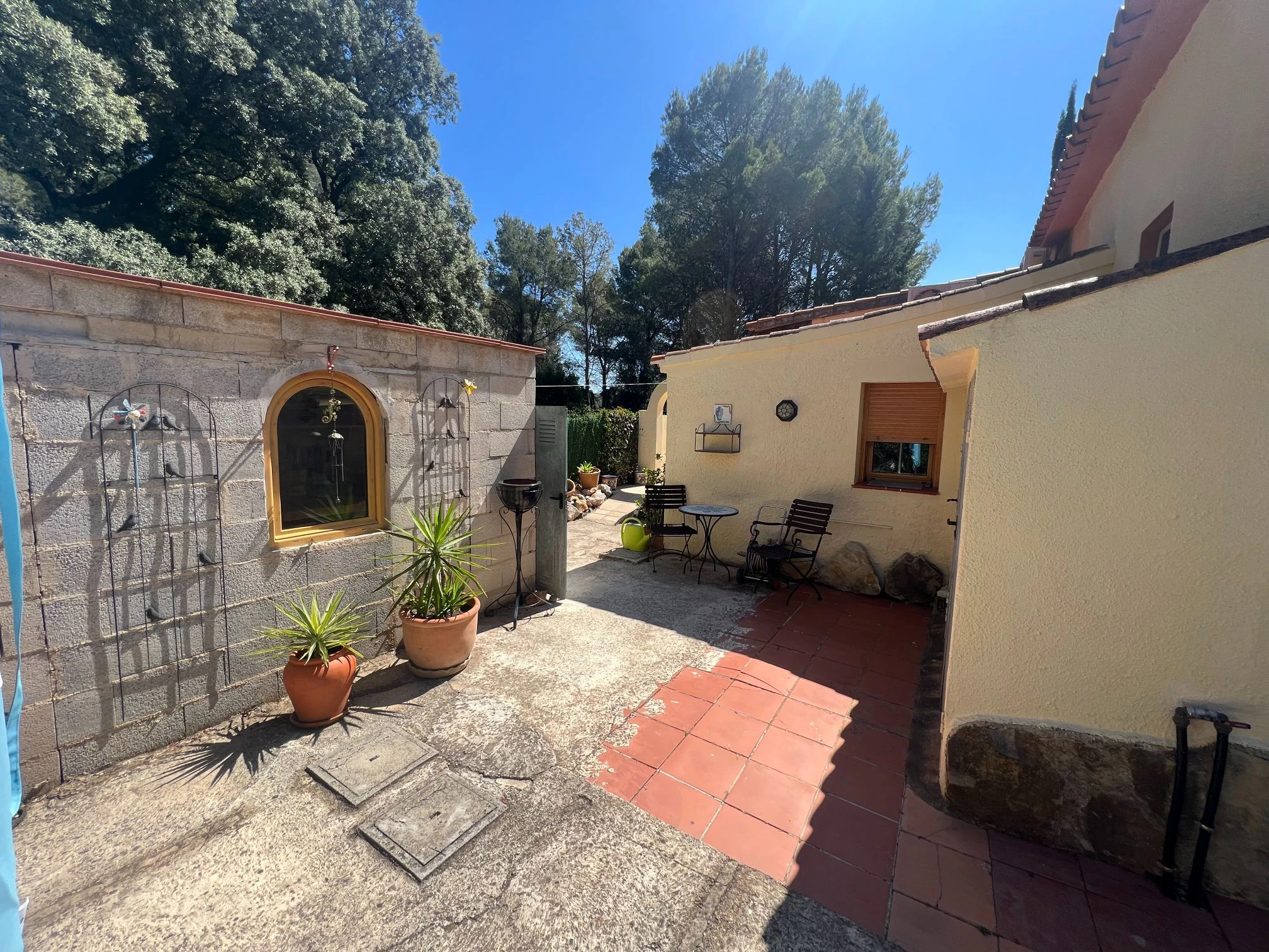 Private, tranquil, sought-after area