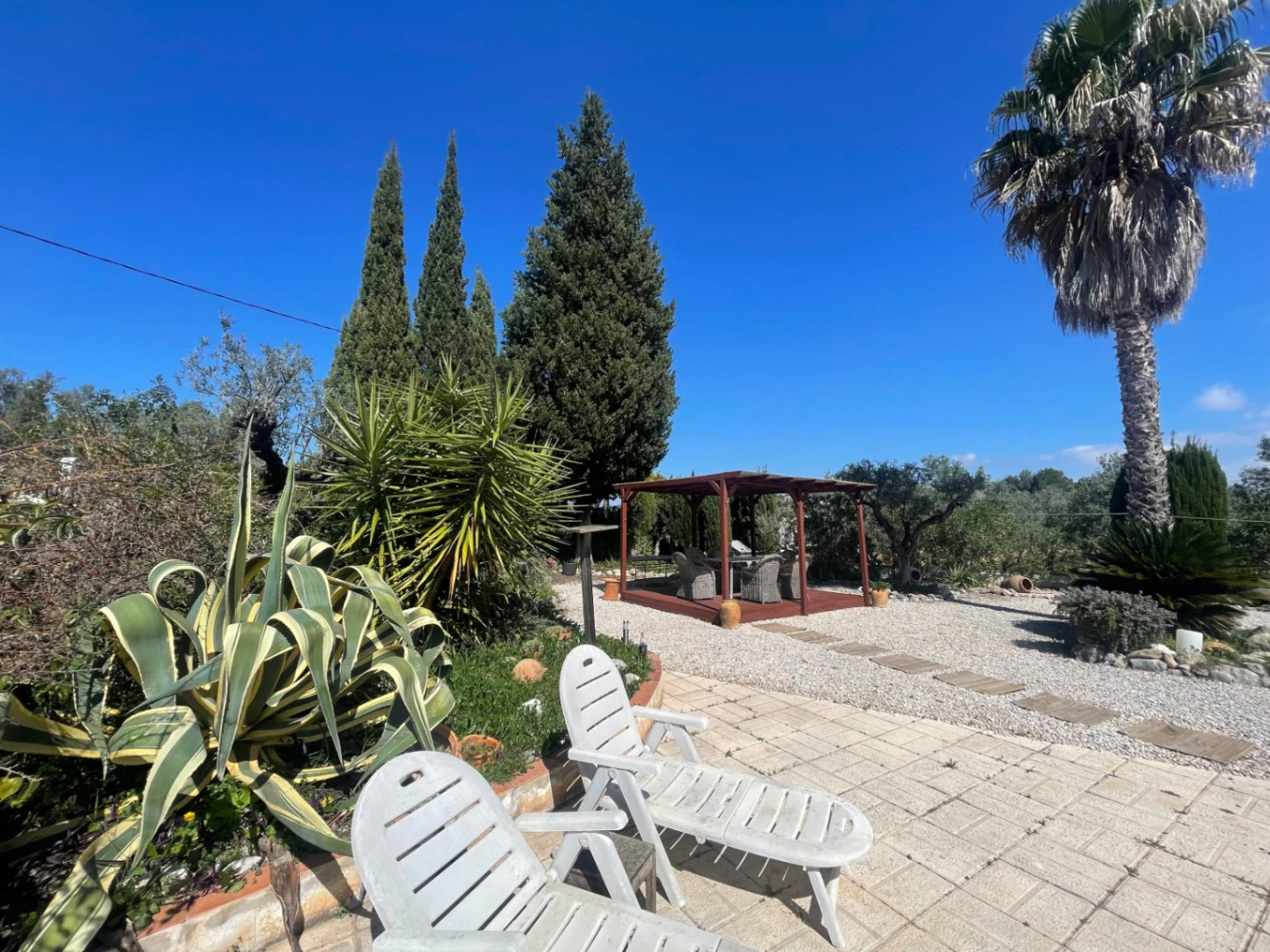 Villa for sale in Parcent: Flat plot, private