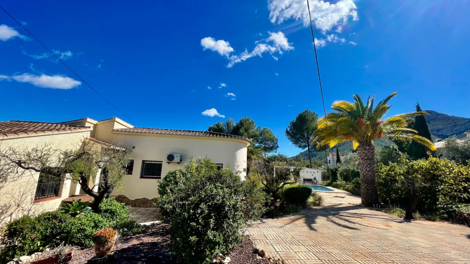 Villa for sale in Parcent: Charming, sought-after area