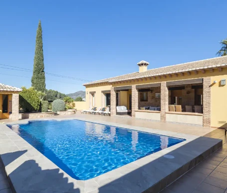 Estate for sale in Jalón