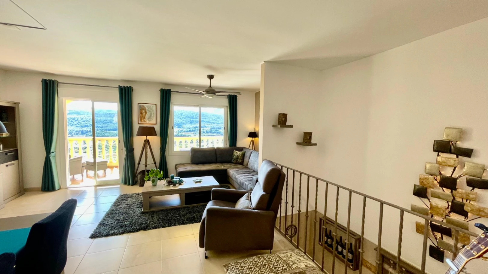 Modern townhouse for sale in Jalon: luxurious, breathtaking views