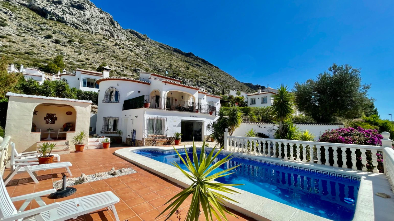 Villa te koop in Benigembla: Apart appartement