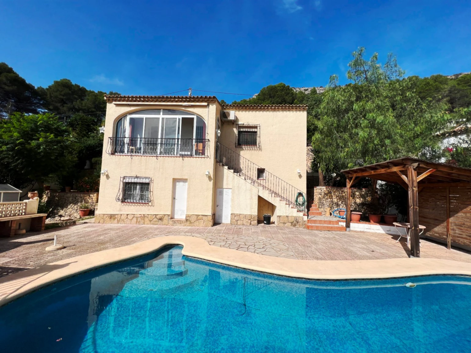 Villa te koop in Alcalali: Prachtig uitzicht op het zuiden