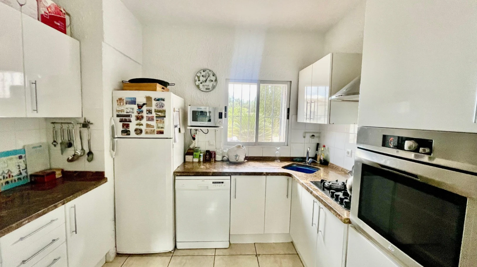 Villa for sale in Parcent: Flat plot, private