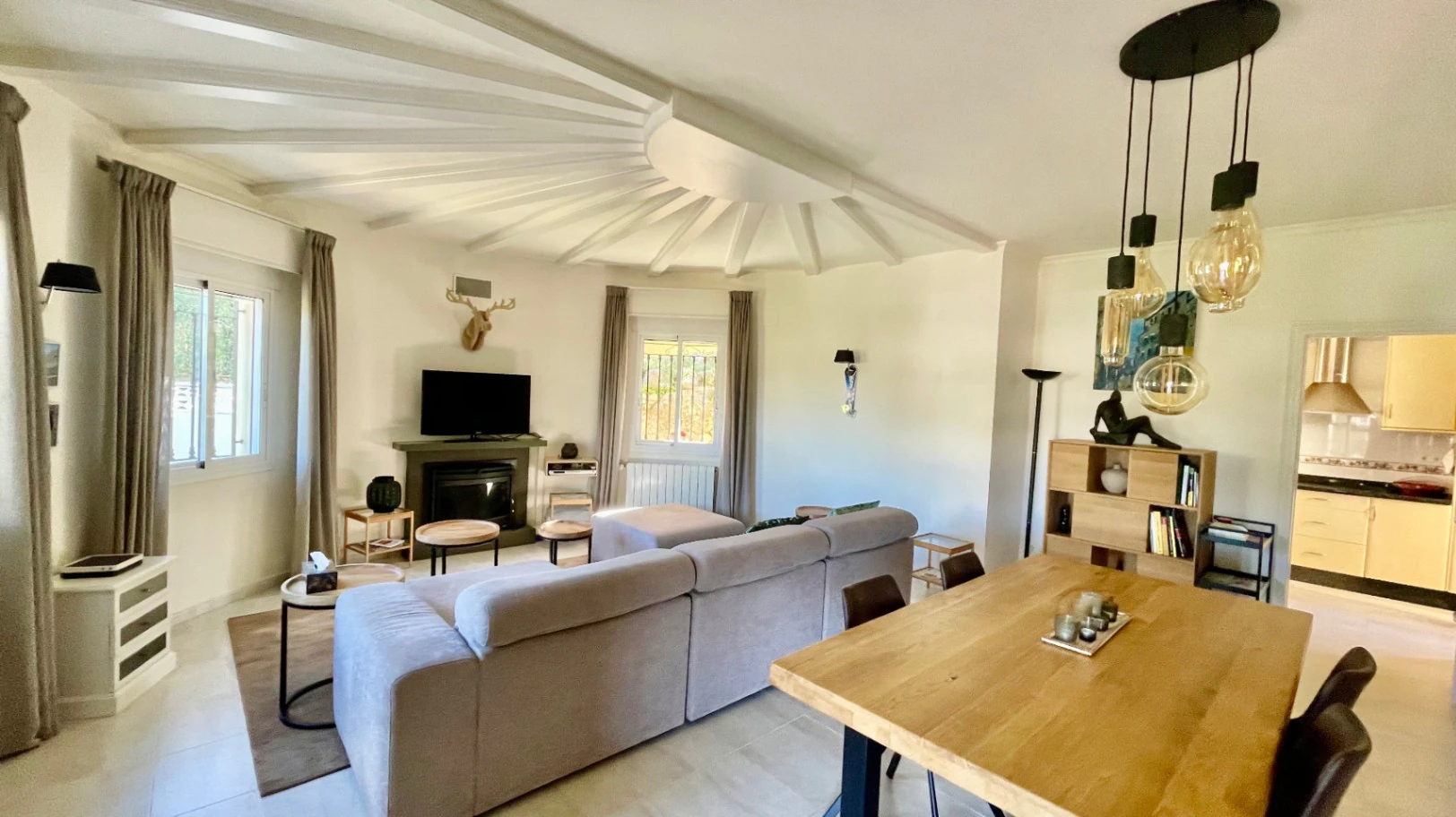 Villa for sale in Orba: Luxury & elegant