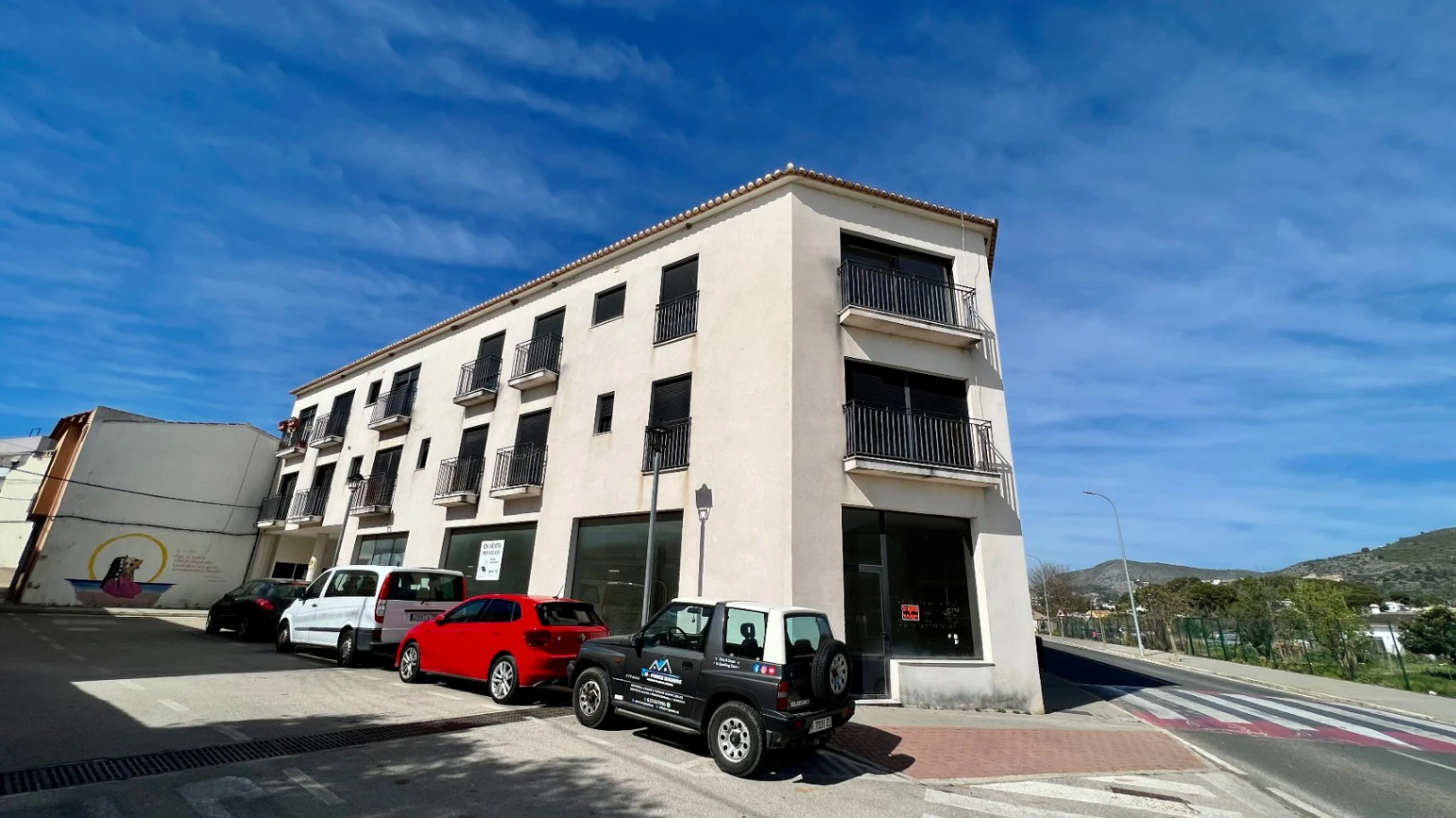 Penthouse apartment for sale in Jalon: Modern, luxurious