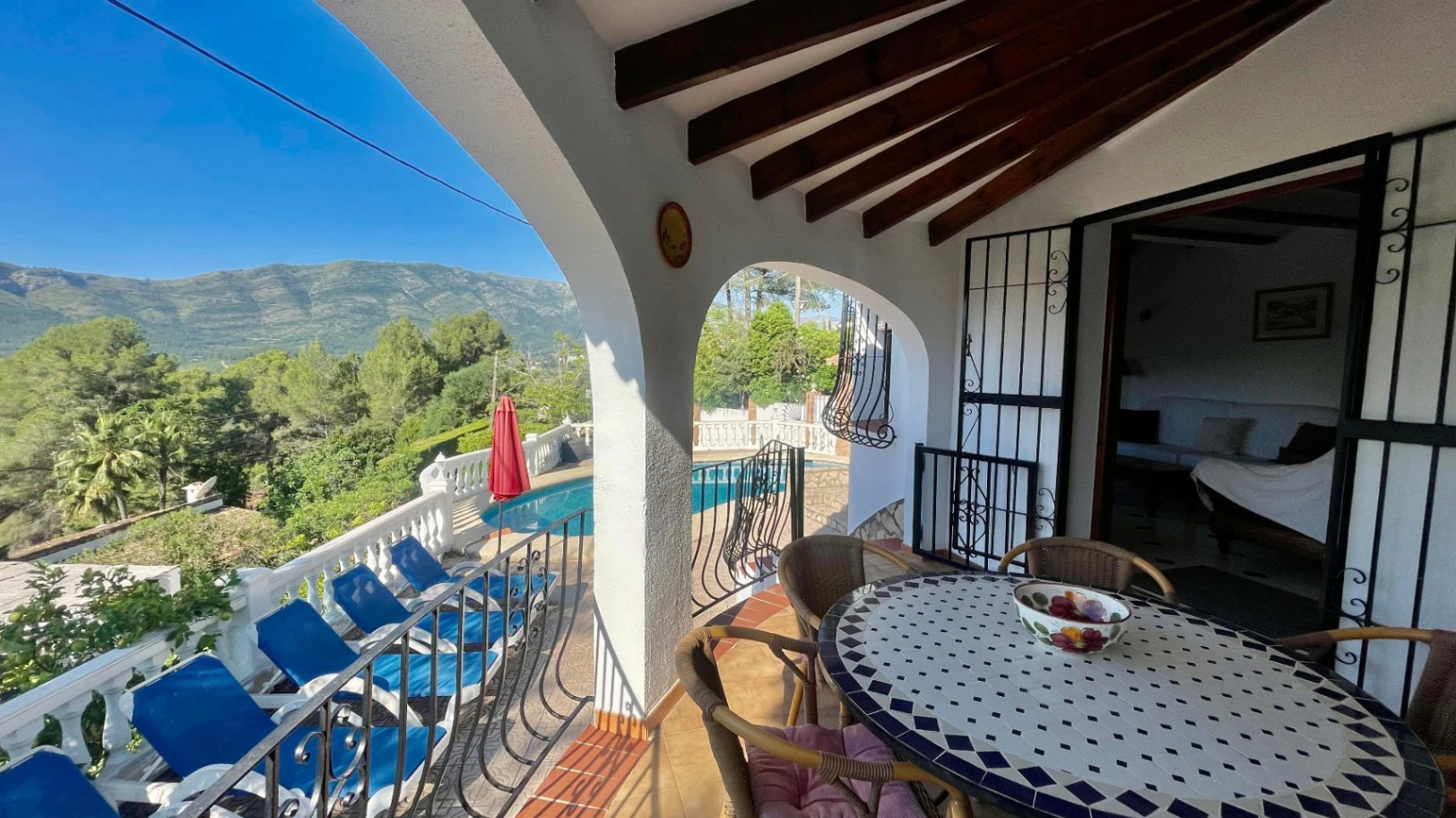 Villa te koop in Alcalali: Prachtig uitzicht op het zuiden