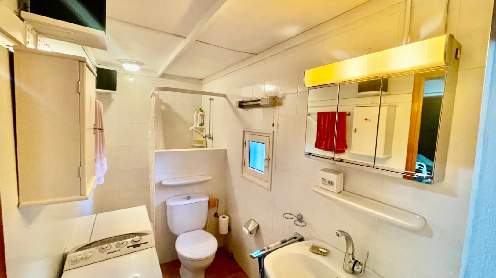 Casita for sale in Alcalali: large urban plot