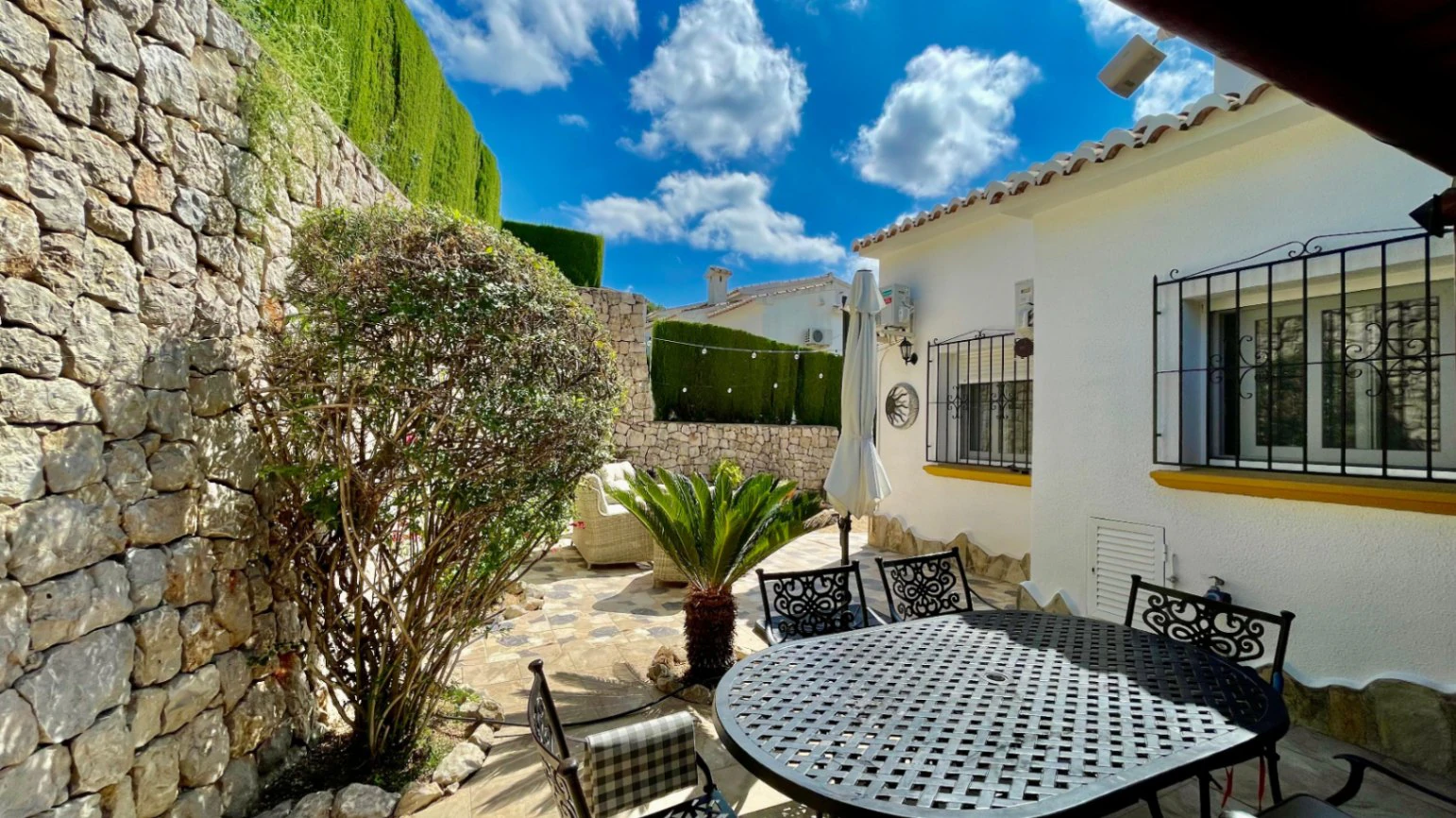 Semi-detached villa for sale in Murla - immaculate, south facing