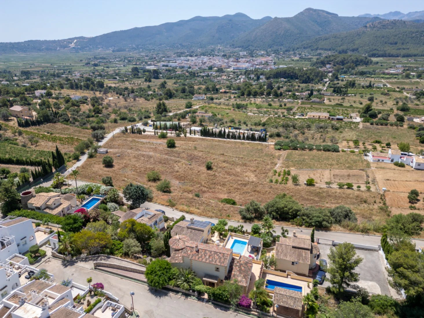 Villa for sale in Jalon: Unique, very private