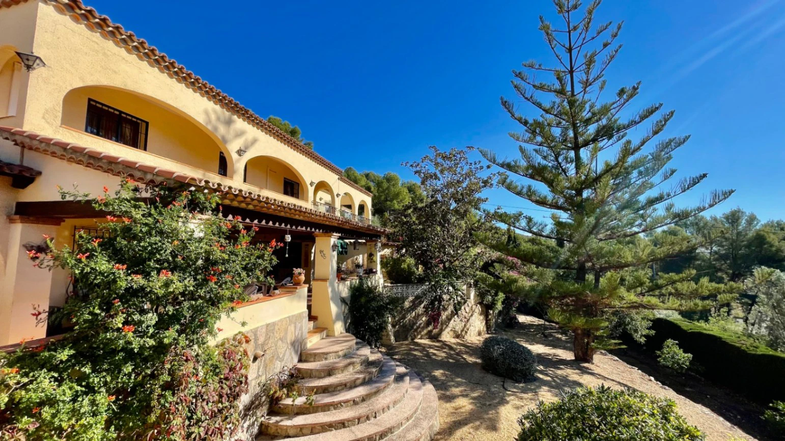 Villa te koop in Alcalali: Prachtig met adembenemend uitzicht
