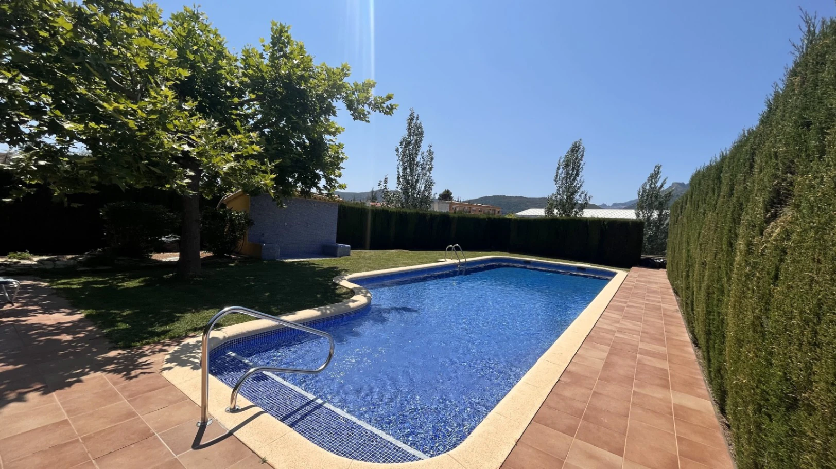 Townhouse for sale in Alcalali: Modern & spacious