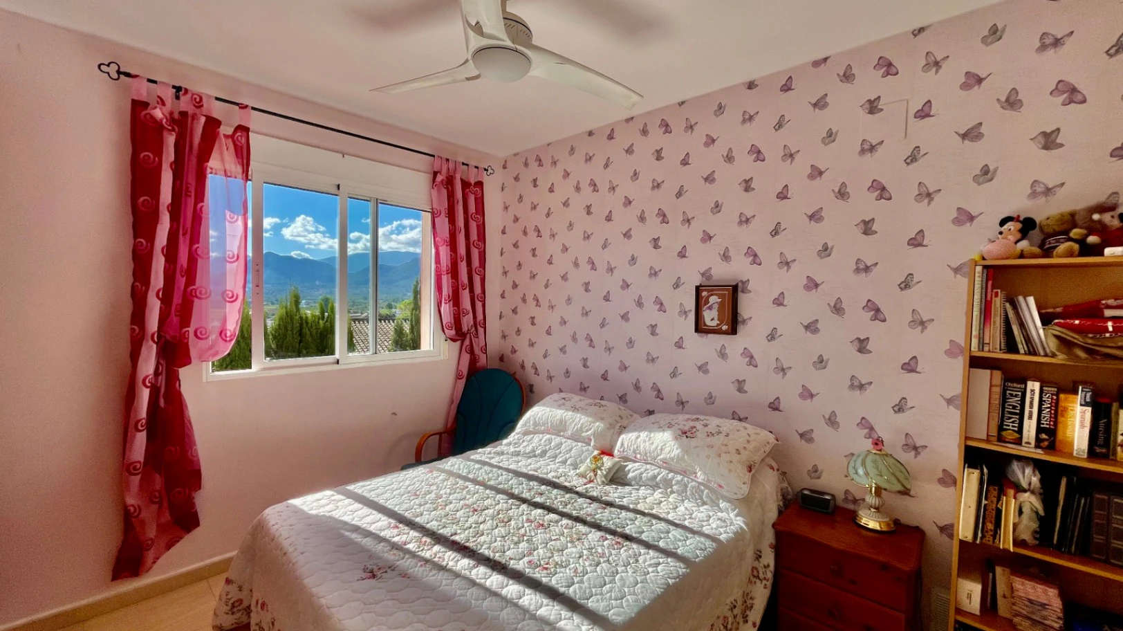 Villa for sale in Tormos: South-facing, panoramic views