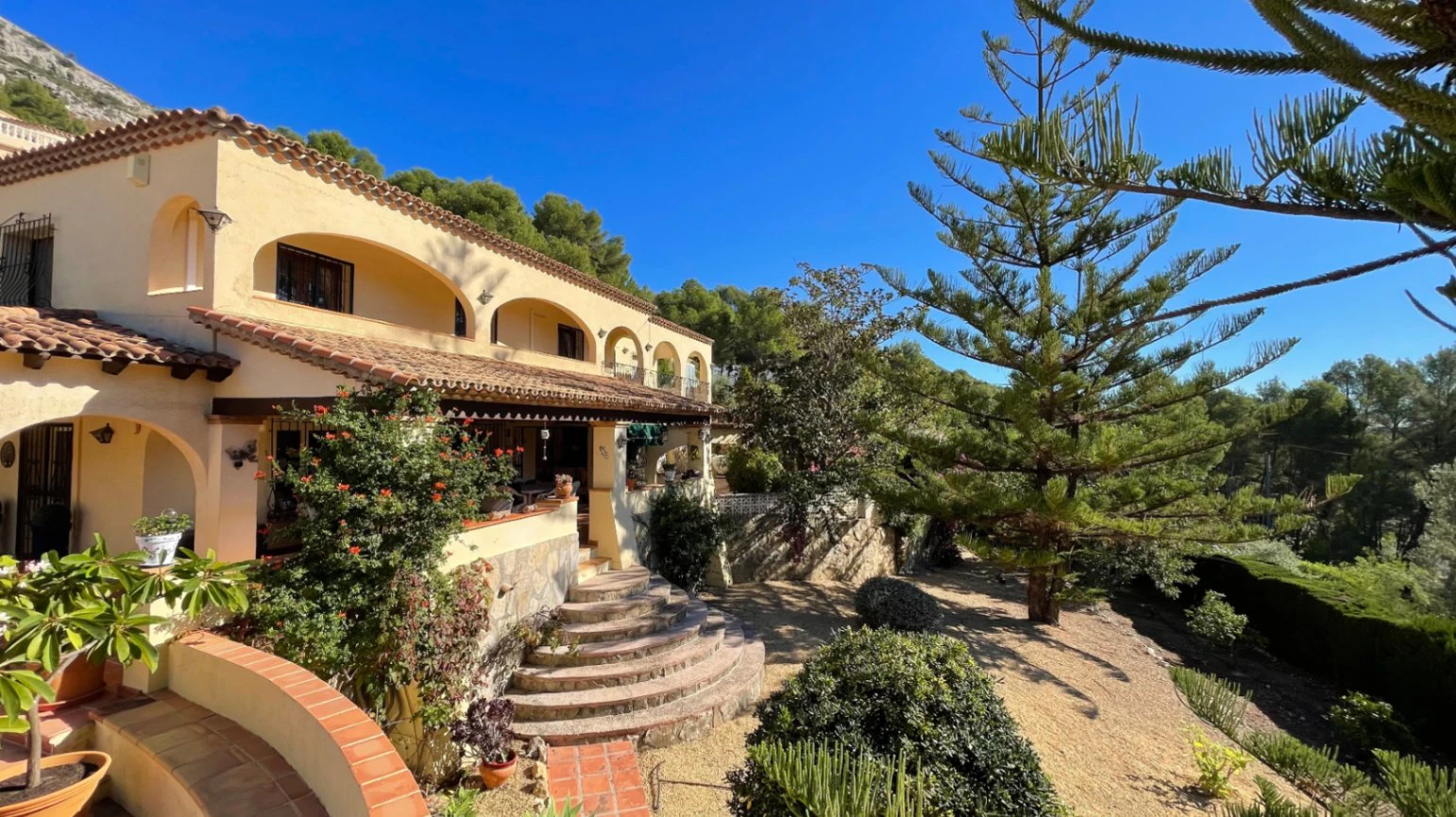 Villa te koop in Alcalali: Prachtig met adembenemend uitzicht