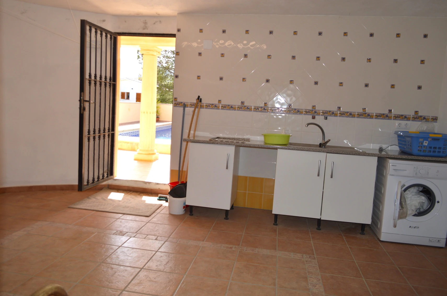 Villa for sale in Jalon: Unique, very private