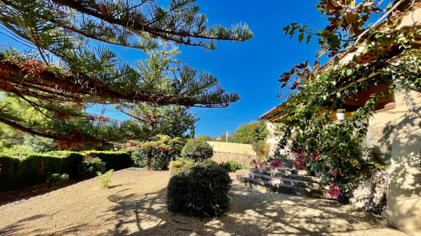 Villa te koop in Alcalali: Prachtig met adembenemend uitzicht