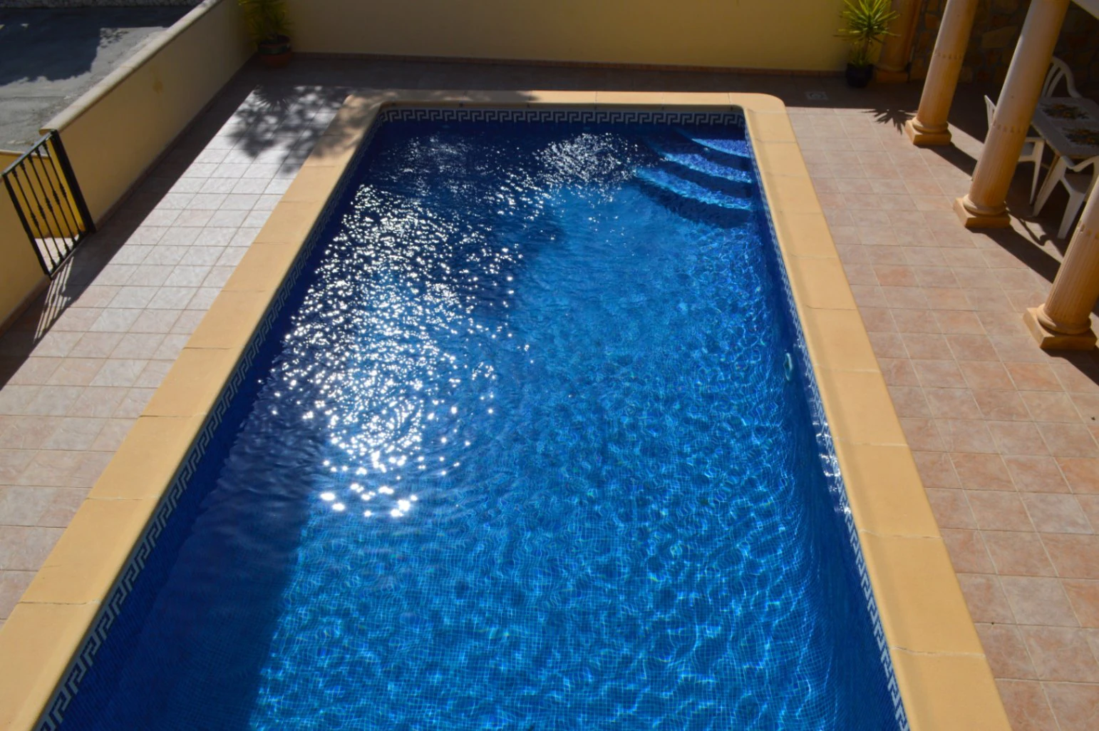 Villa for sale in Jalon: Unique, very private