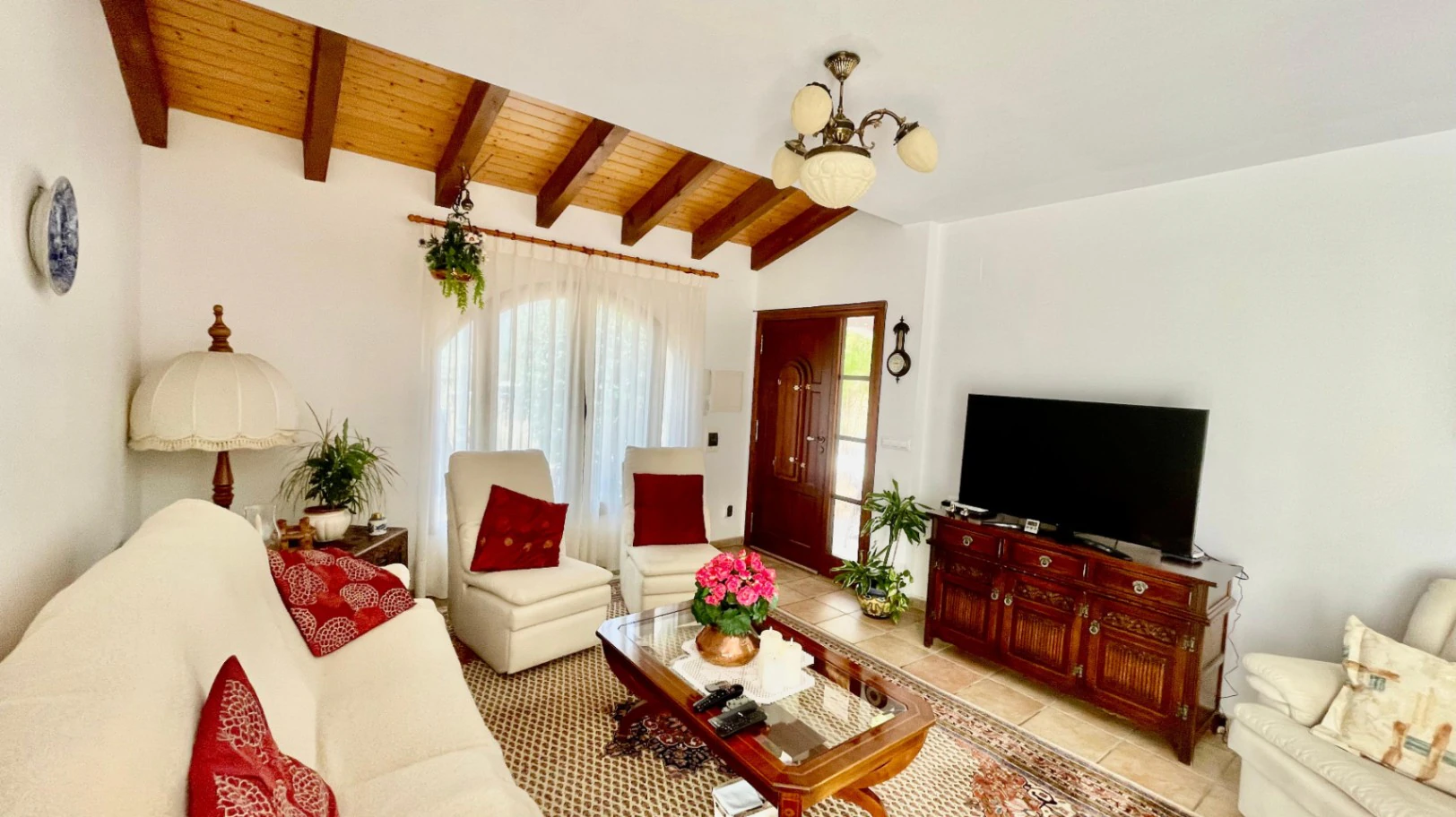 Villa for sale in Alcalali: Main house 4 bed, separate 2 bed casita