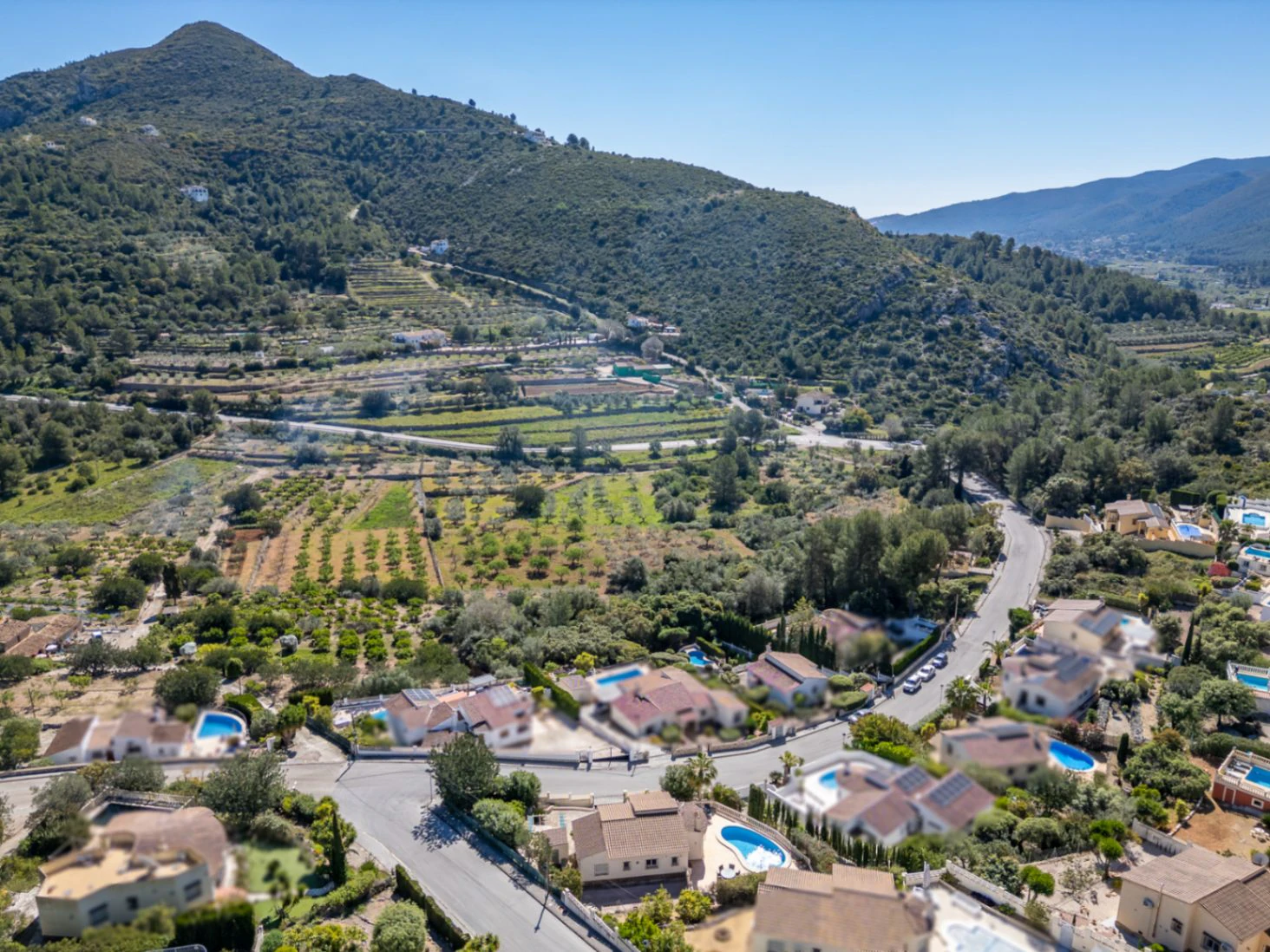 Villa for sale in Alcalali - Corner plot, mountain views
