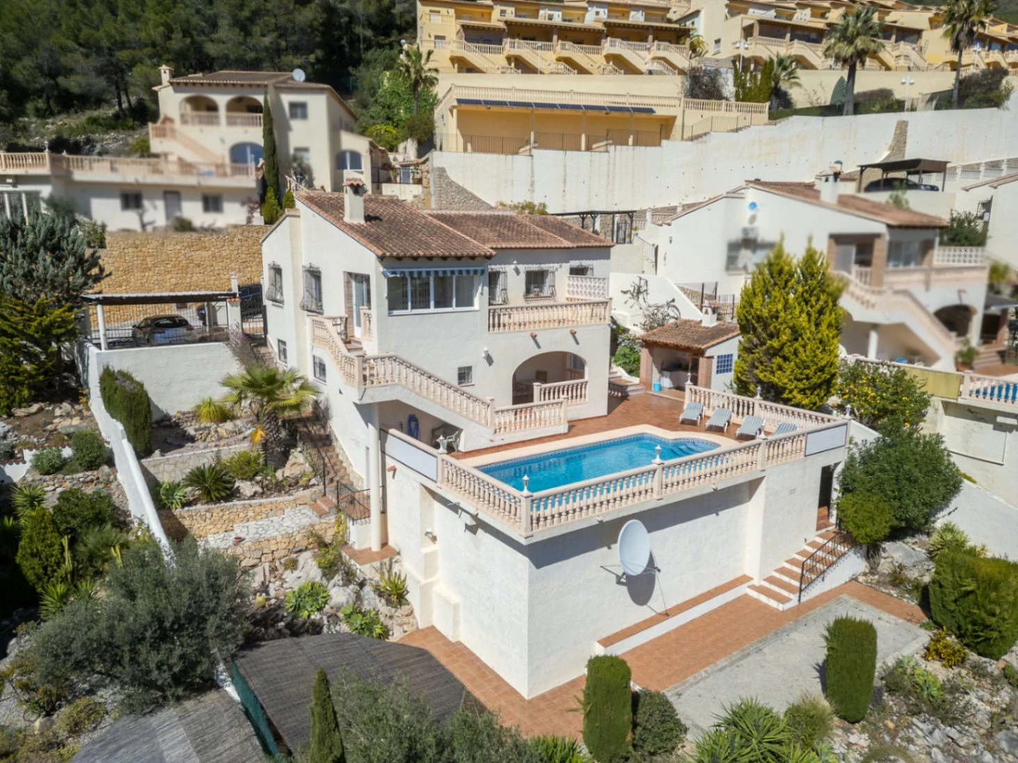 Villa for sale in Jalon:  Modern, easy access, with stunning views