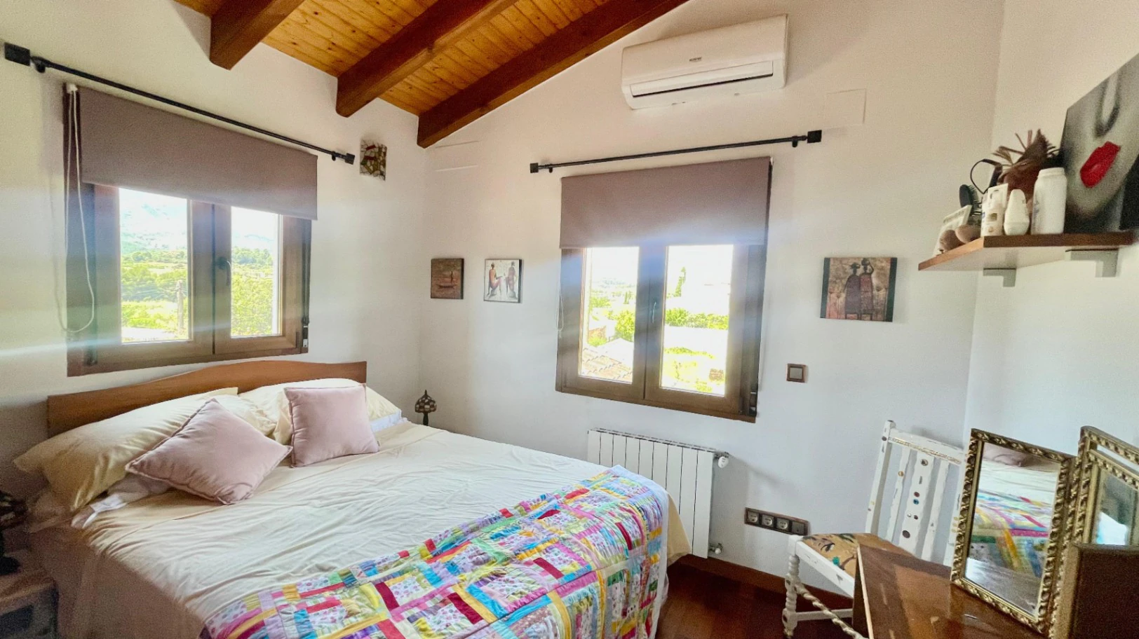 Villa for sale in Alcalali: Main house 4 bed, separate 2 bed casita