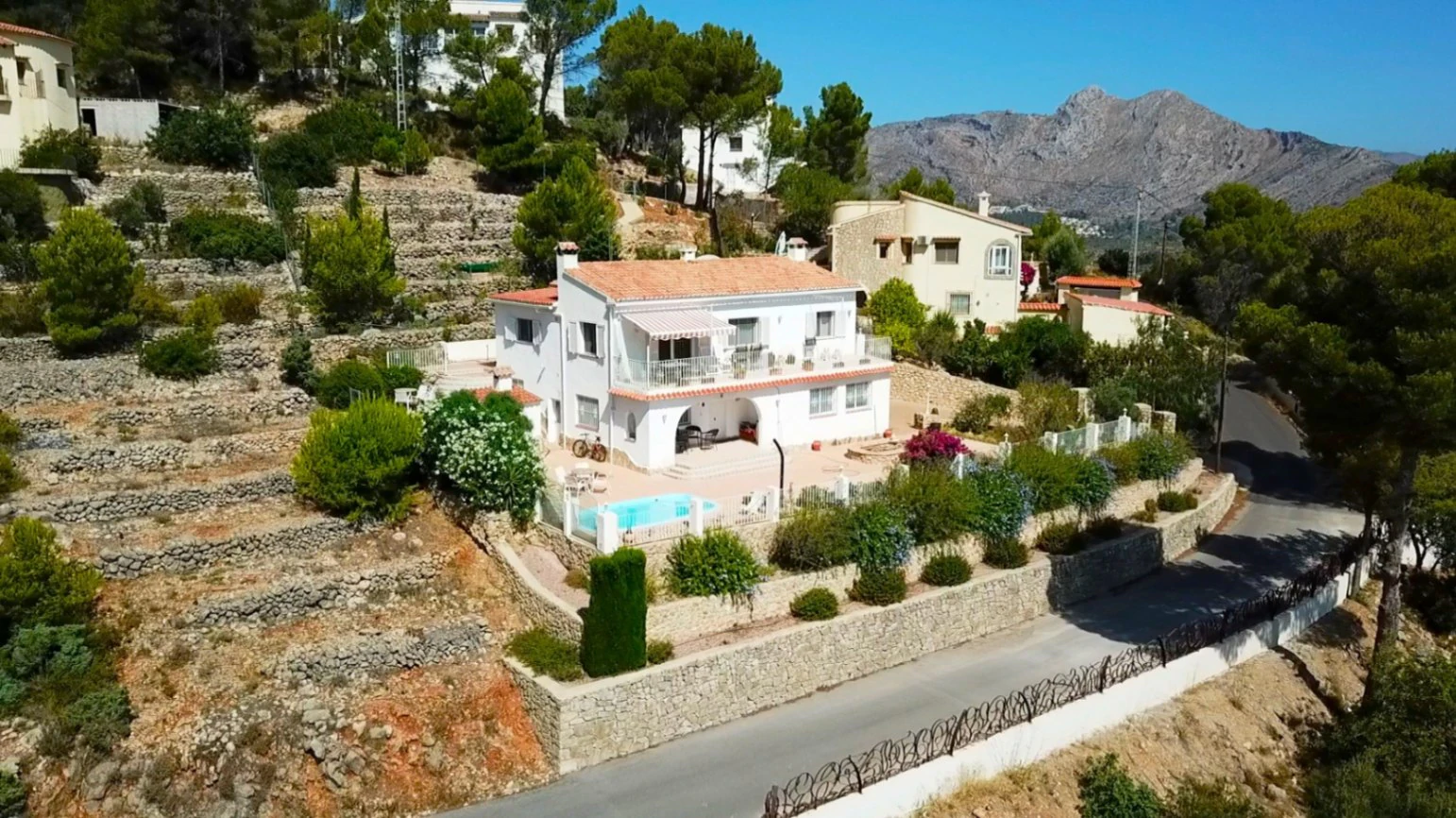 Villa for sale in Parcent: Spectacular views, tranquil location