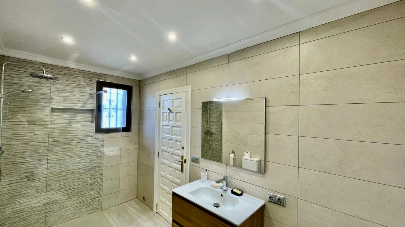 Villa for sale in Jalon: Secluded, sought-after location