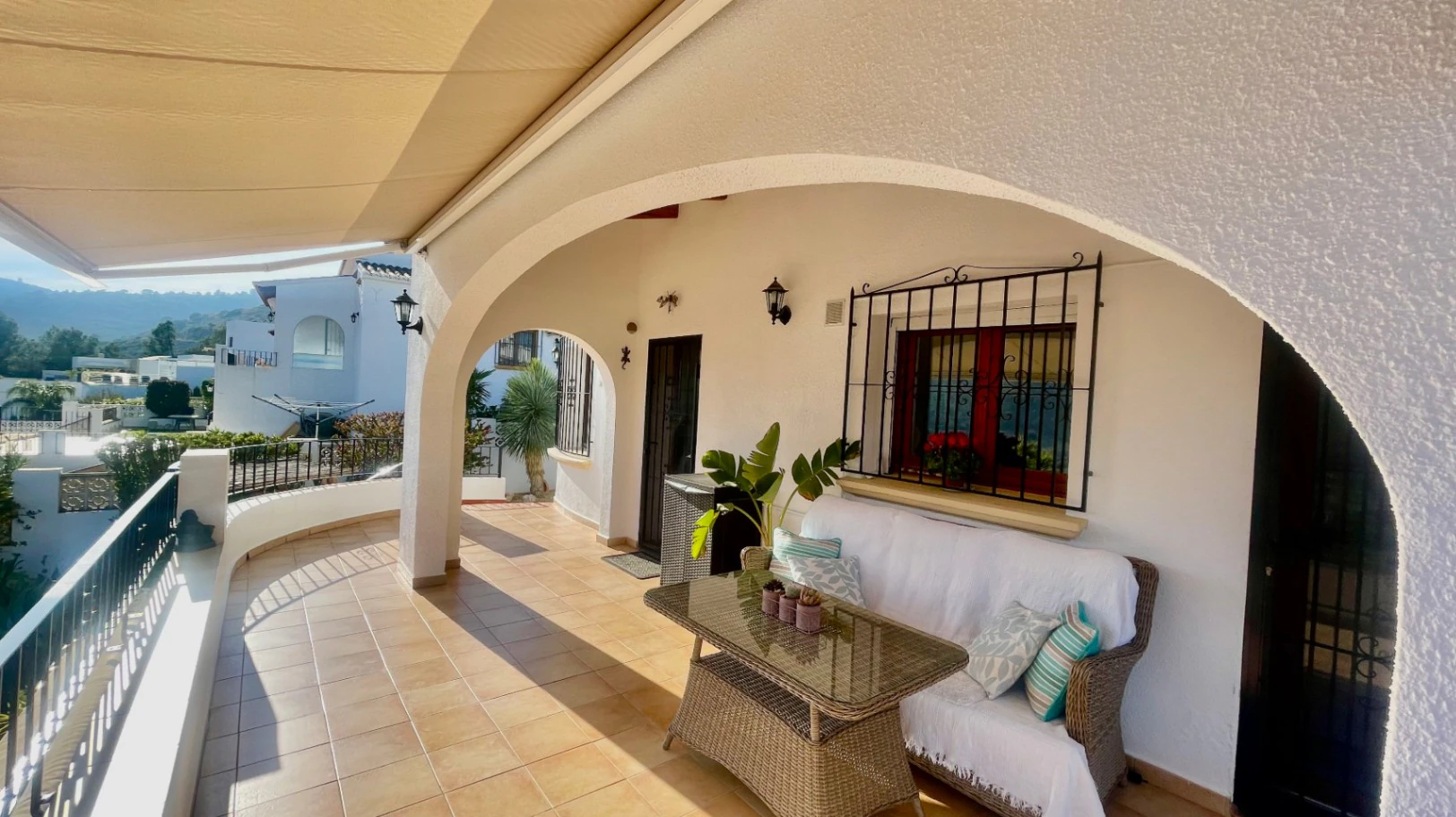Villa for sale in Pedreguer - Impressive, modern, spectacular views