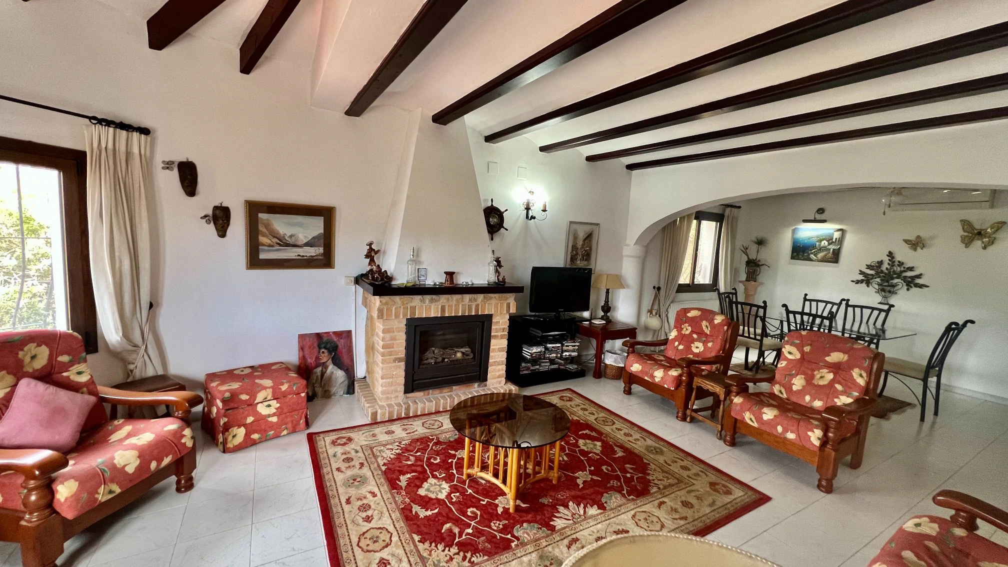 Villa for Sale in Jalon: Extremely private, panoramic views