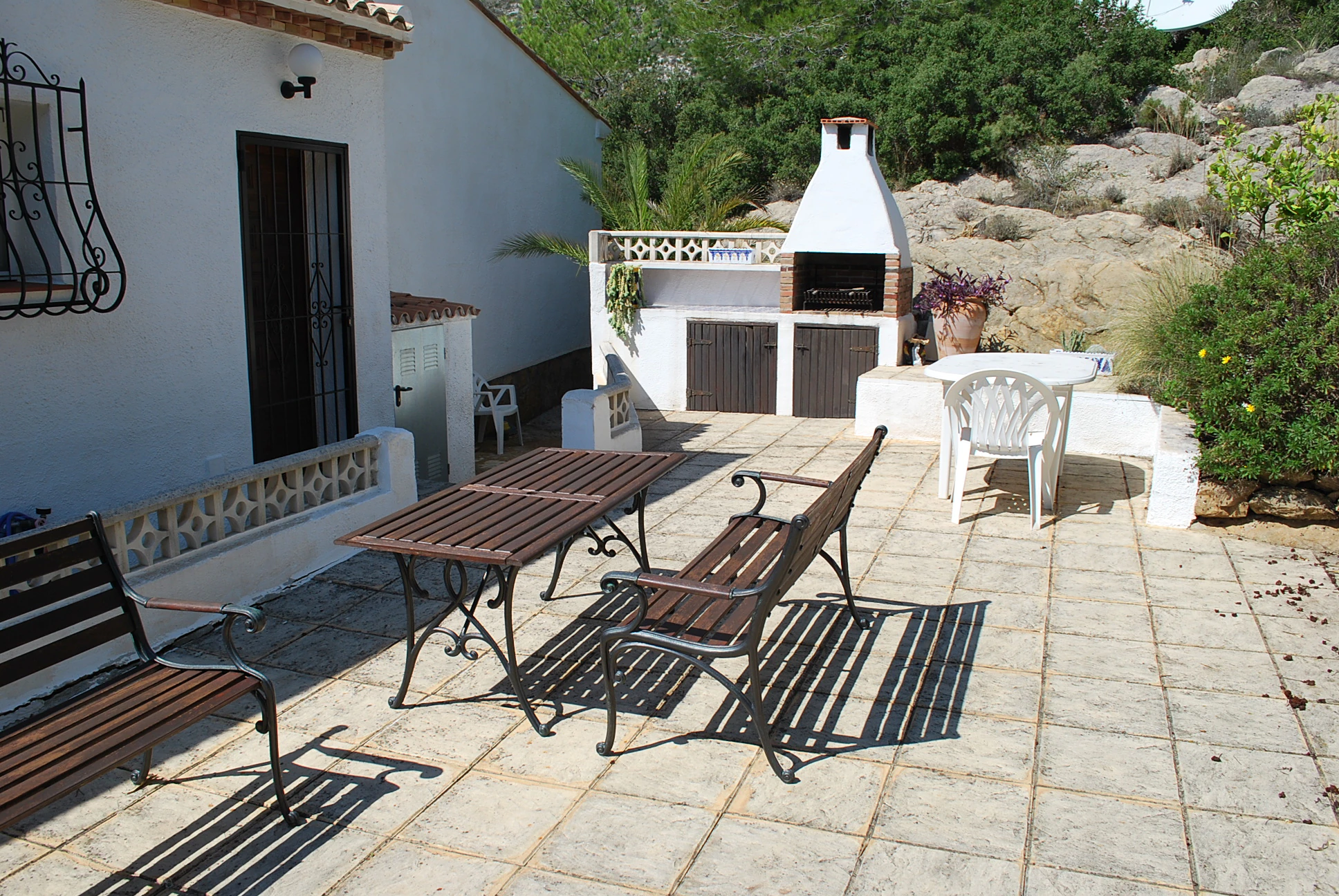 Villa for Sale in Jalon: Extremely private, panoramic views