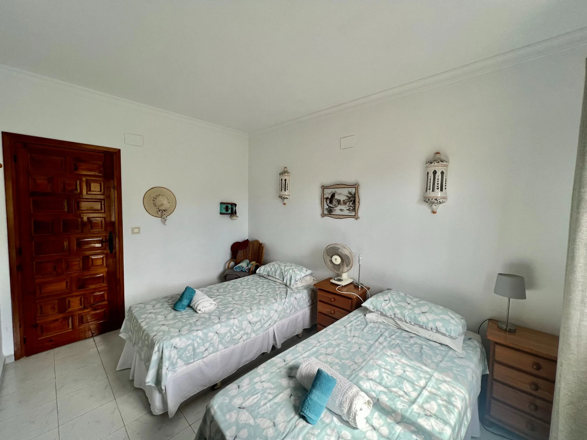 Villa for Sale in Jalon: Extremely private, panoramic views