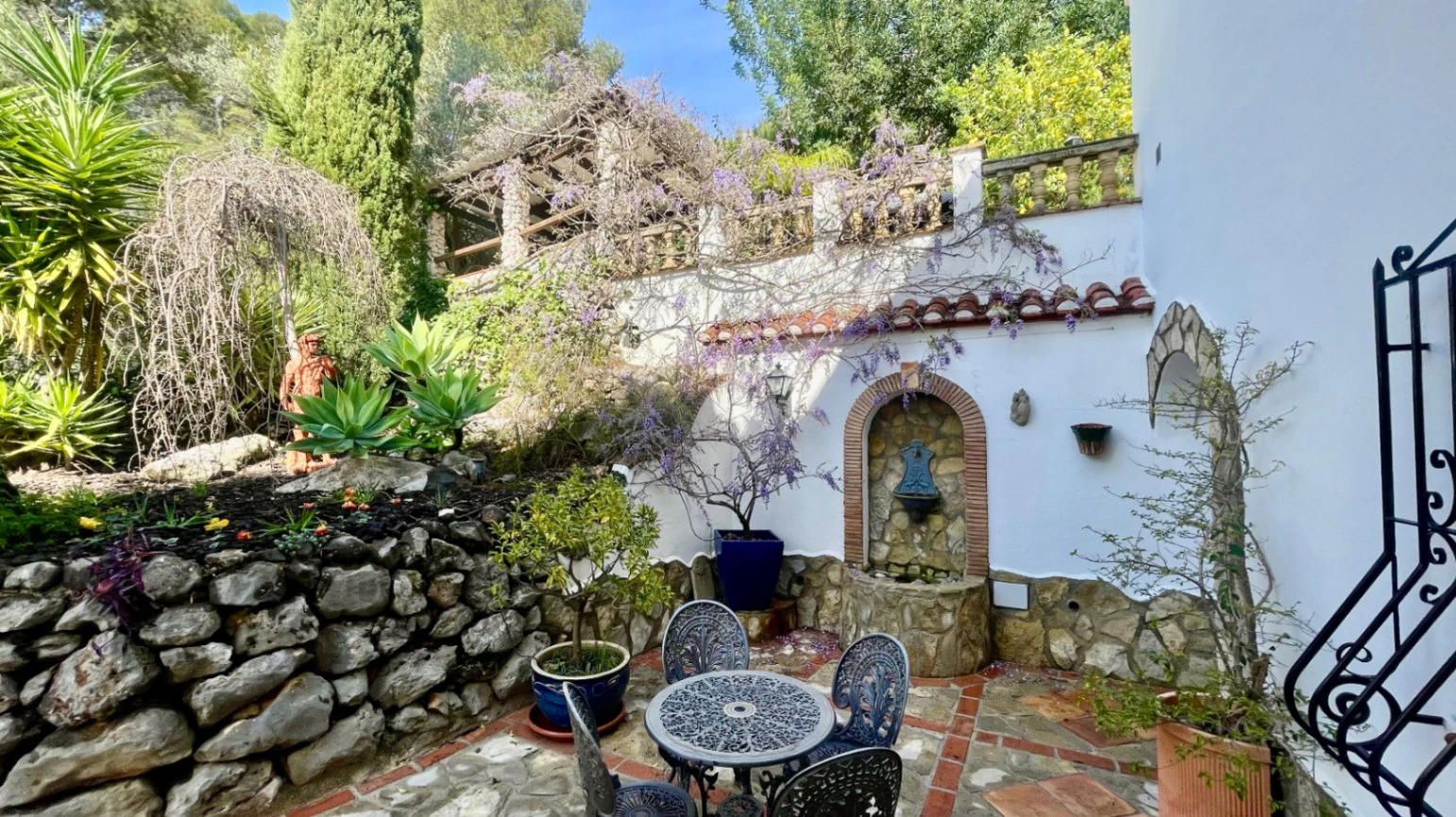 Villa for sale in Benigembla: Breathtaking views, exceptional privacy