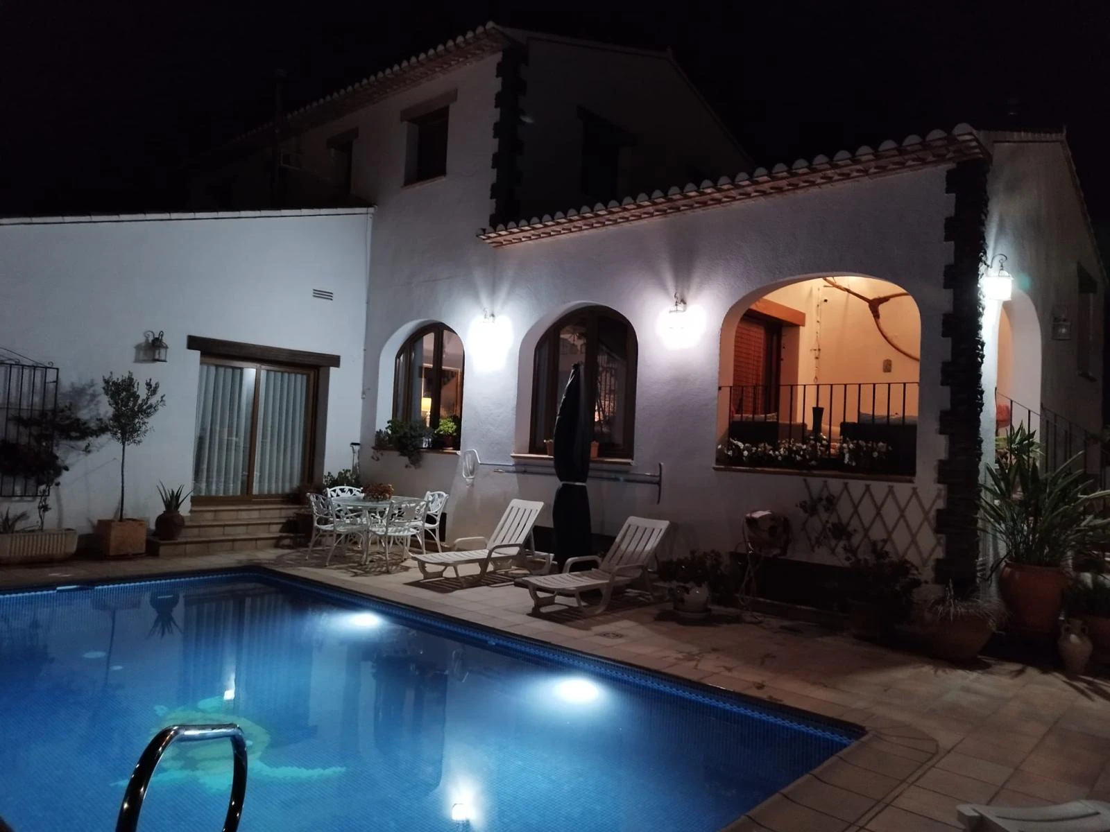 Villa for sale in Alcalali: Main house 4 bed, separate 2 bed casita