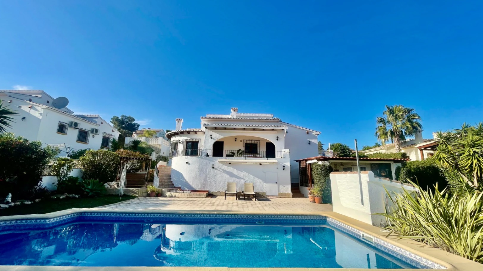 Villa for sale in Pedreguer - Impressive, modern, spectacular views
