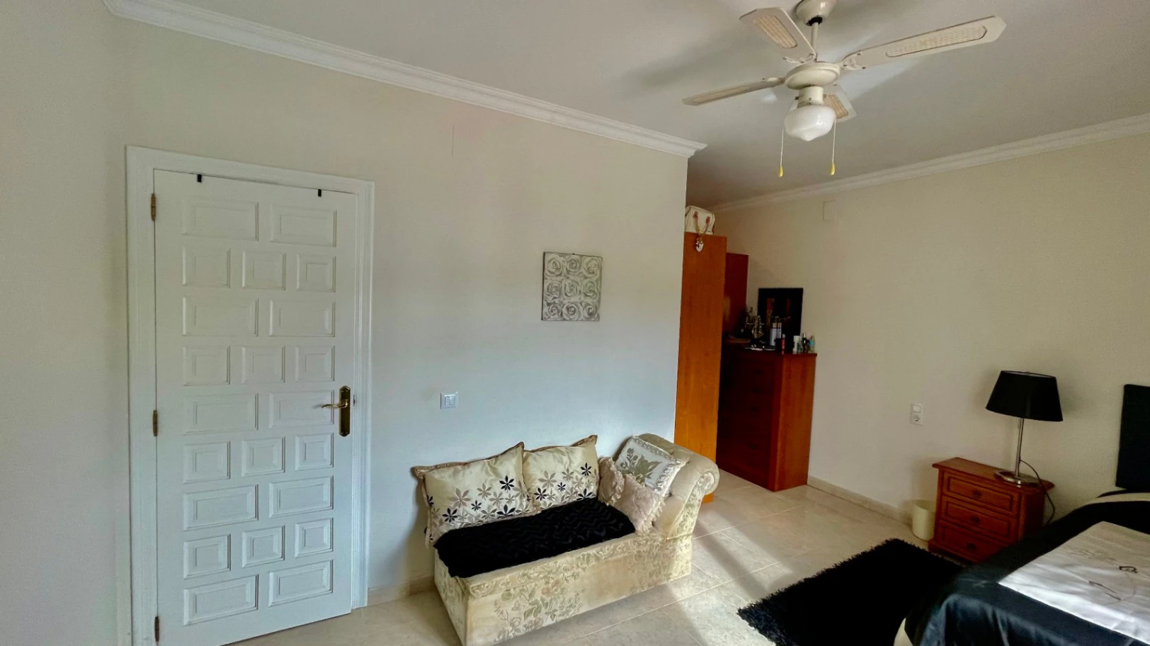 Villa for sale in Jalon: Secluded, sought-after location