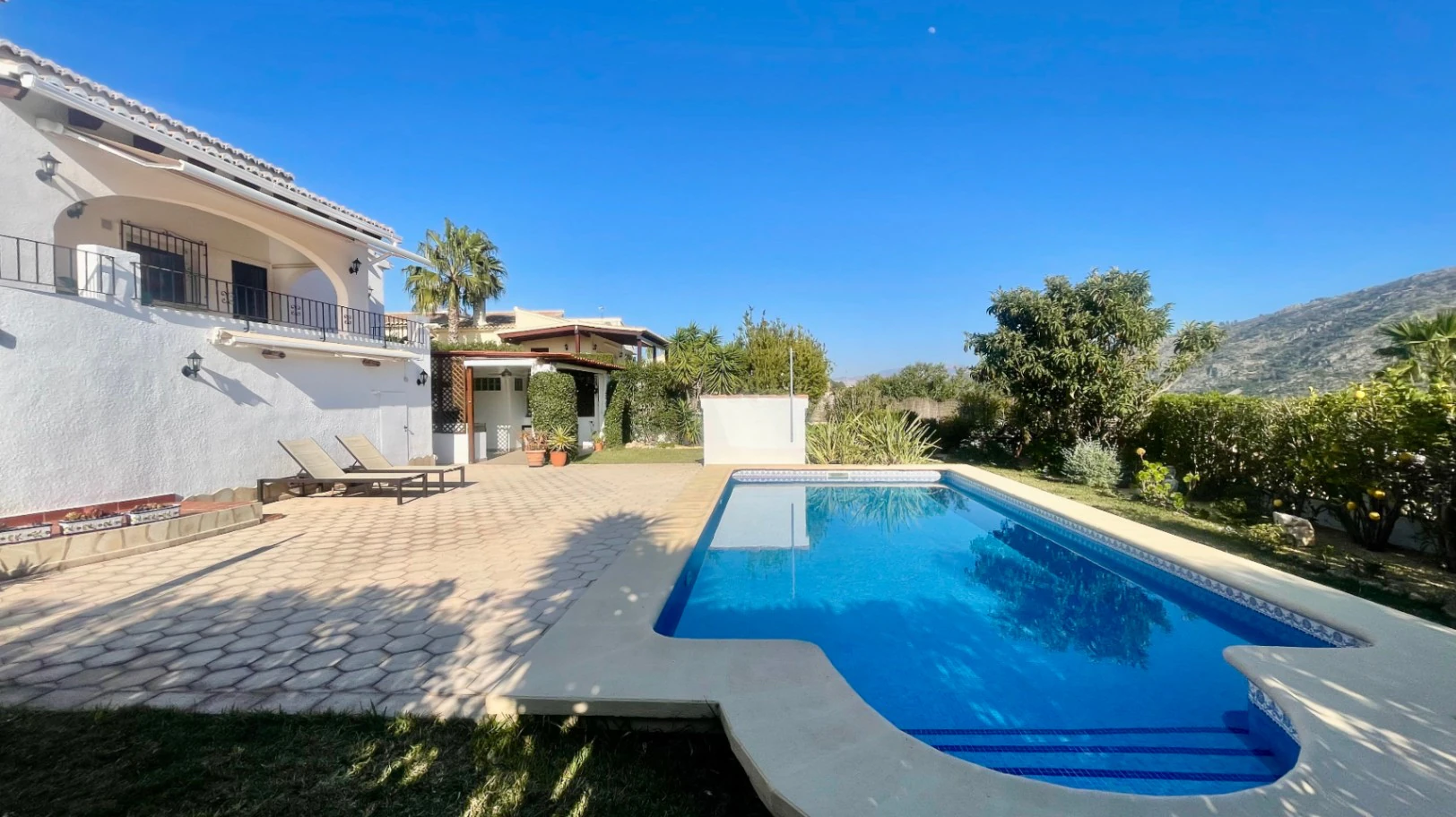 Villa for sale in Pedreguer - Impressive, modern, spectacular views
