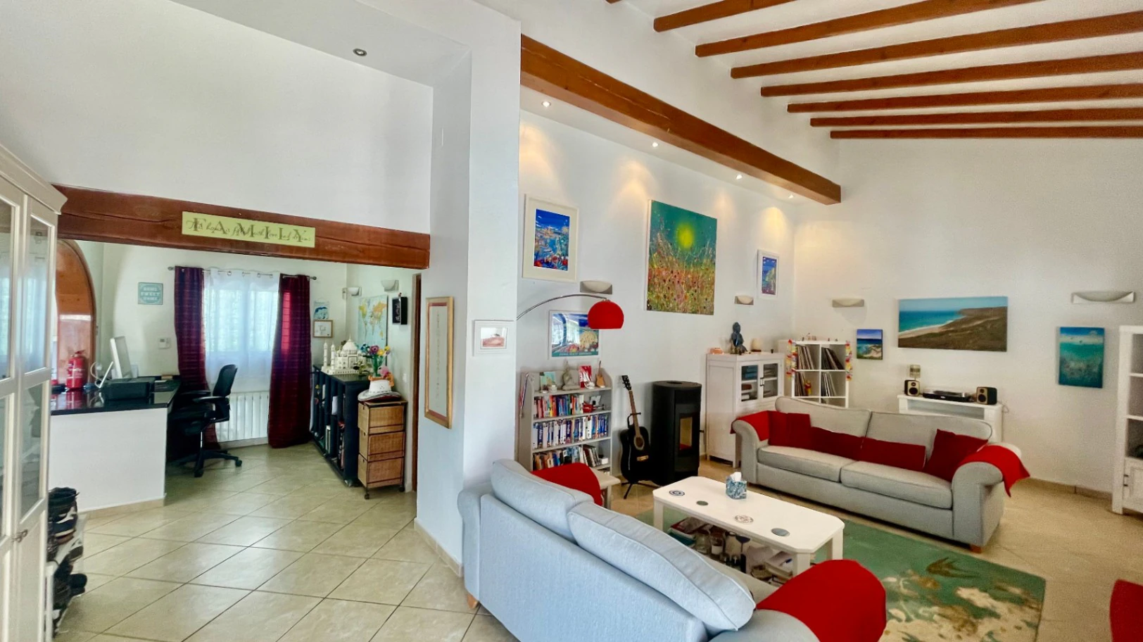 Villa te koop in Alcalali: gelijkvloers, op het zuiden gelegen, ruim perceel