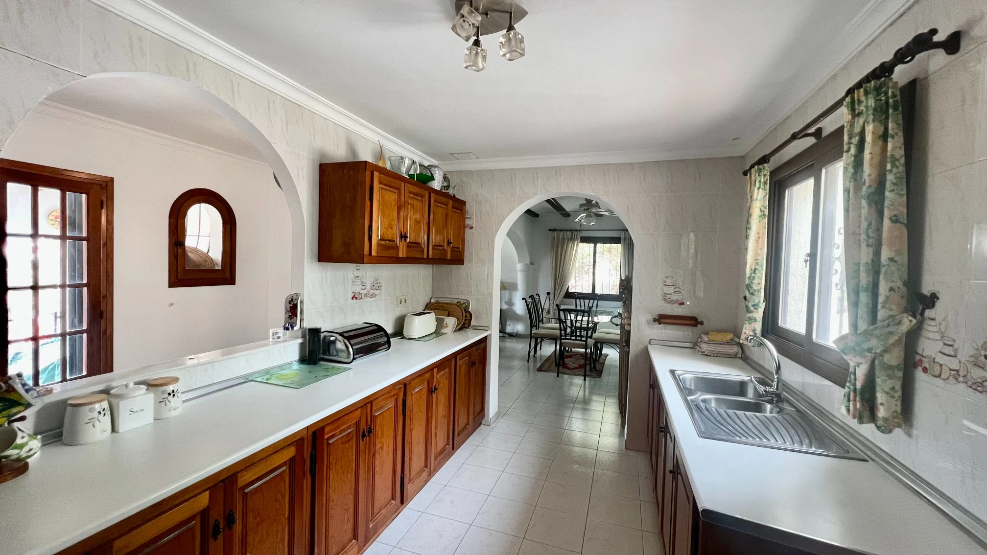 Villa for Sale in Jalon: Extremely private, panoramic views