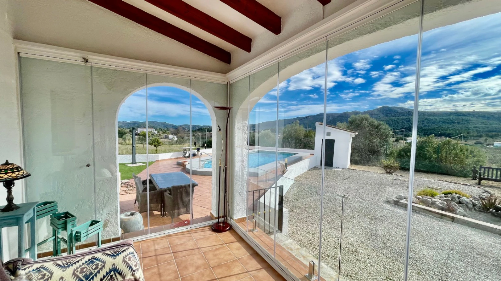 Villa for sale in Jalon: Secluded, sought-after location