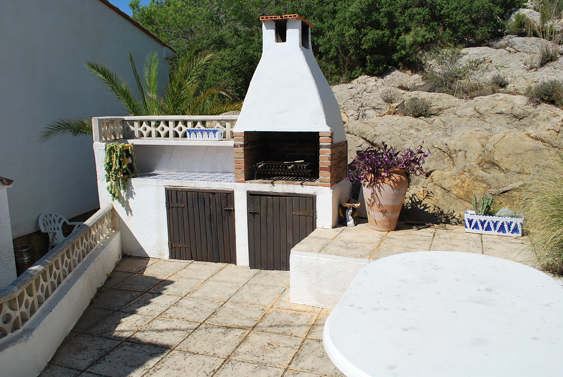 Villa for Sale in Jalon: Extremely private, panoramic views